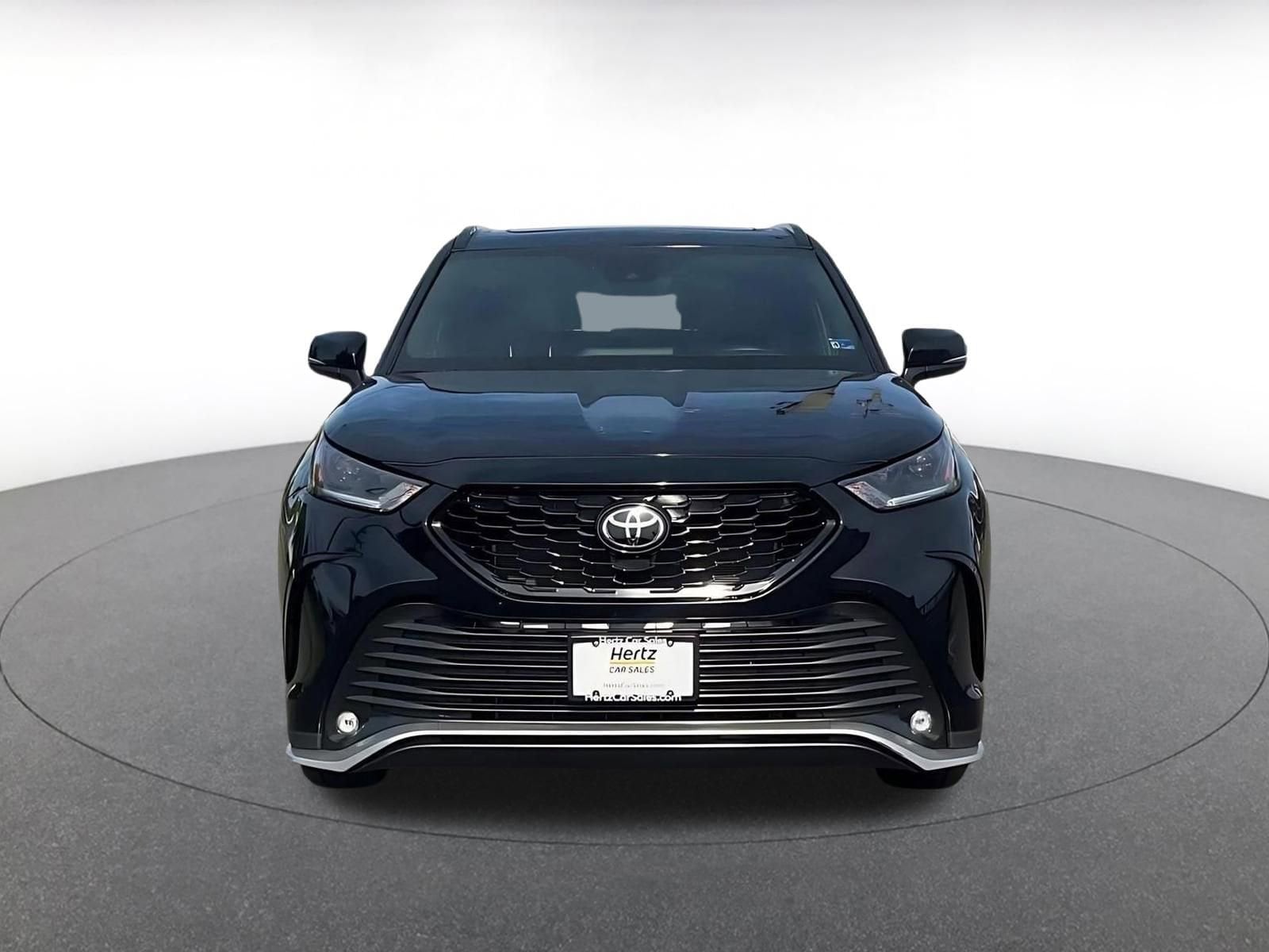 Thumbnail: 2025 Toyota Highlander - 4