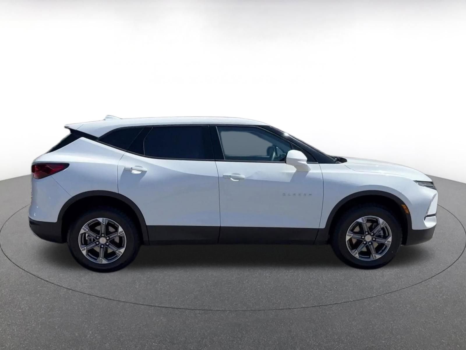 Thumbnail: 2025 Chevrolet Blazer - 16