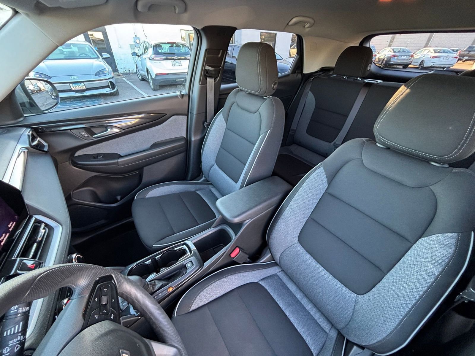 Thumbnail: 2025 Chevrolet TrailBlazer - 34