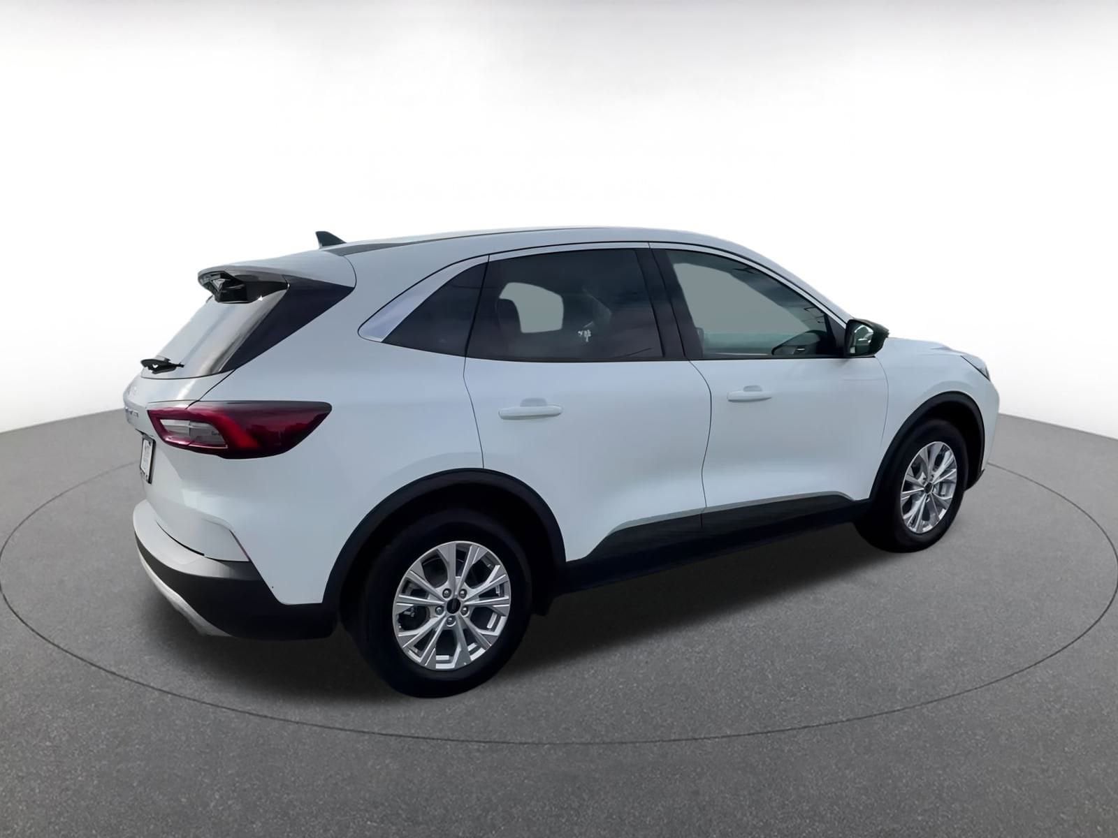 Thumbnail: 2024 Ford Escape - 15