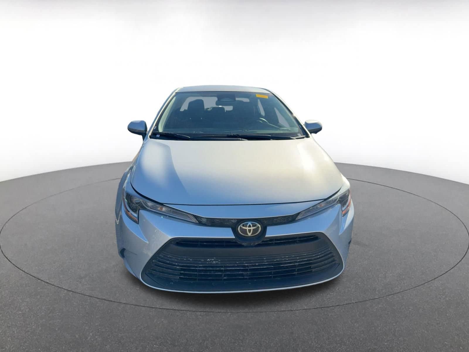 Thumbnail: 2025 Toyota Corolla - 3