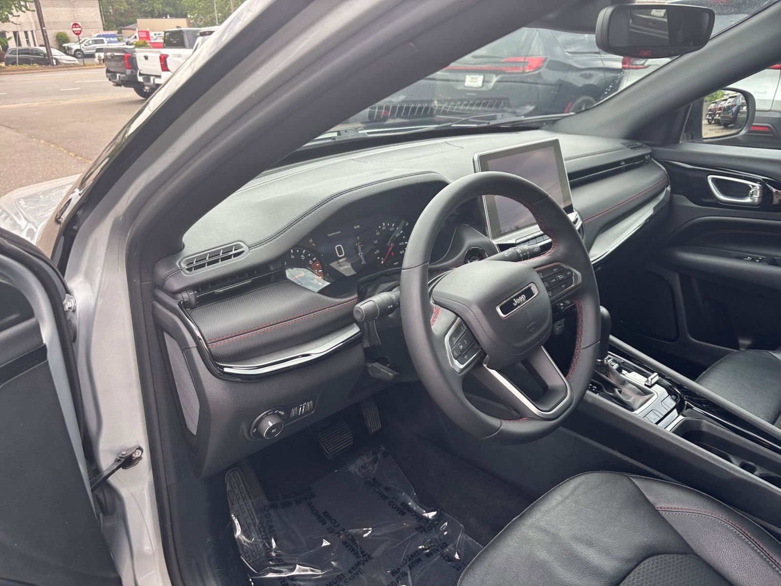 Thumbnail: 2025 Jeep Compass - 33