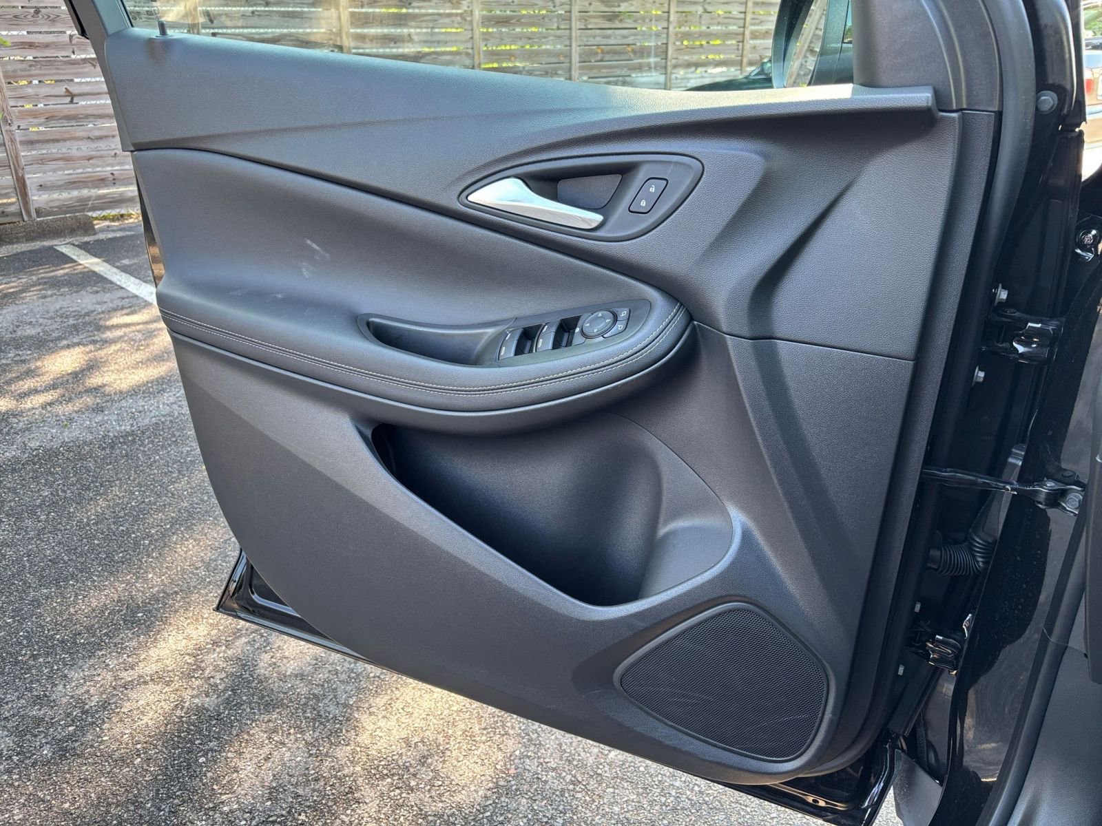 Thumbnail: 2025 Buick Encore GX - 18