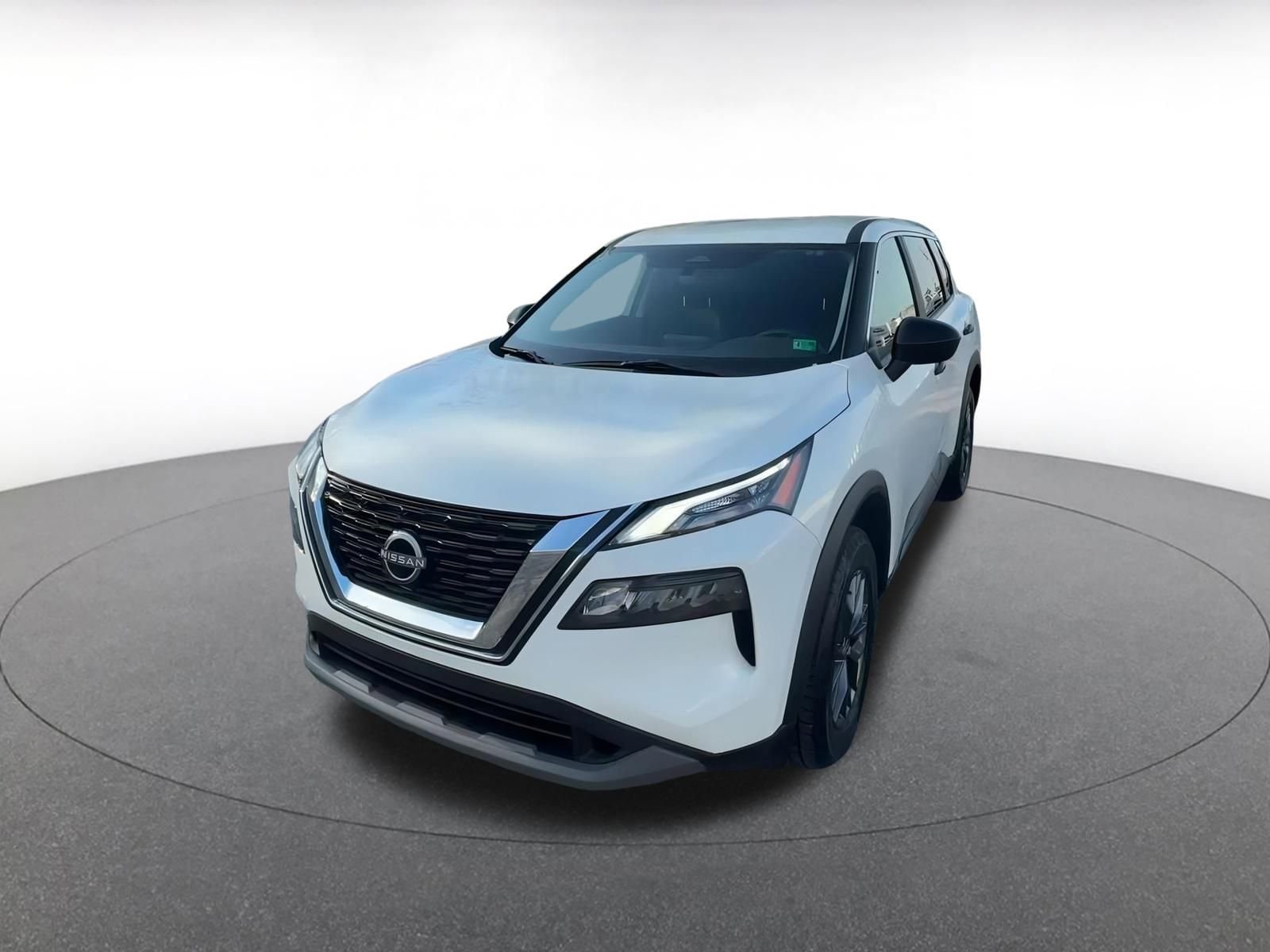 Thumbnail: 2023 Nissan Rogue - 6