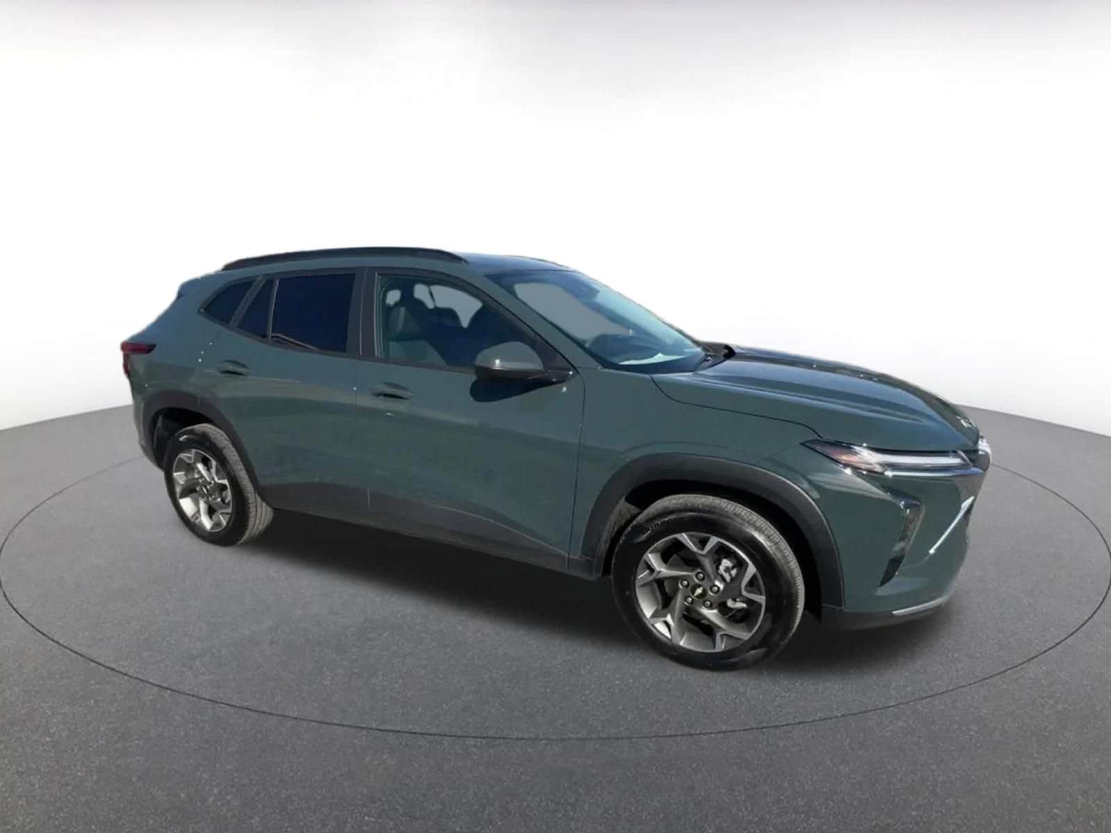 Thumbnail: 2025 Chevrolet Trax - 2