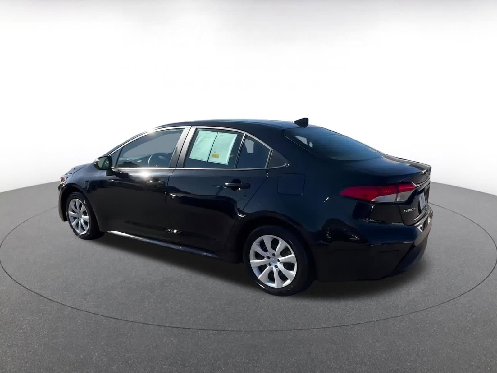 Thumbnail: 2024 Toyota Corolla - 10