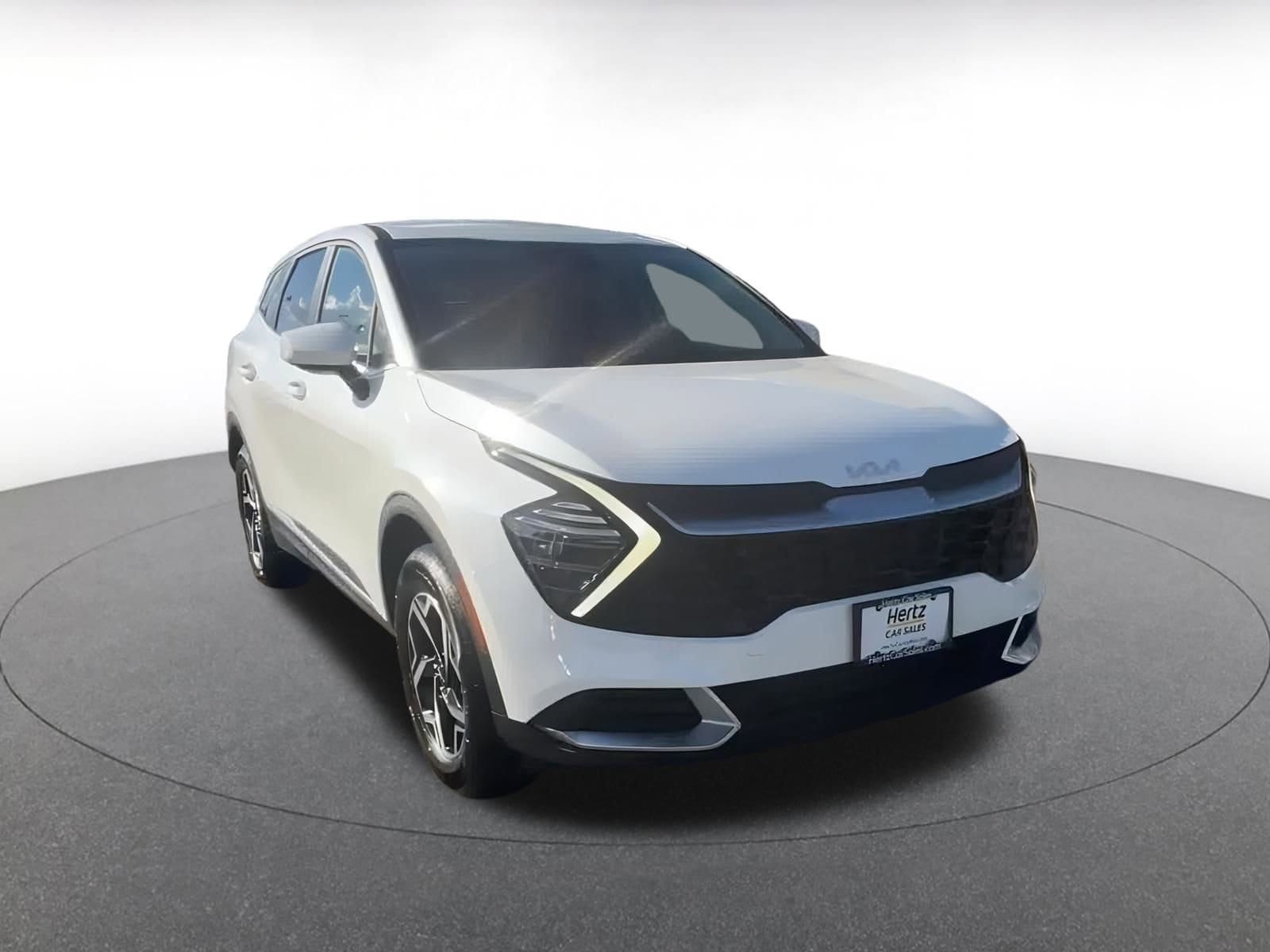 Thumbnail: 2024 Kia Sportage - 3