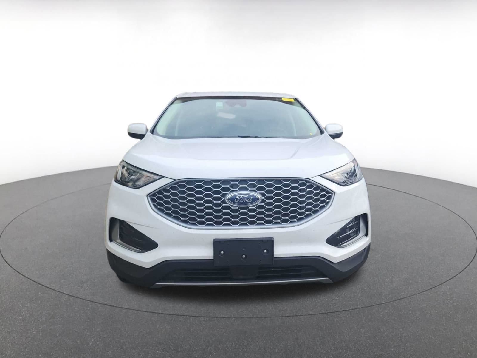 2024 Ford Edge SEL 2