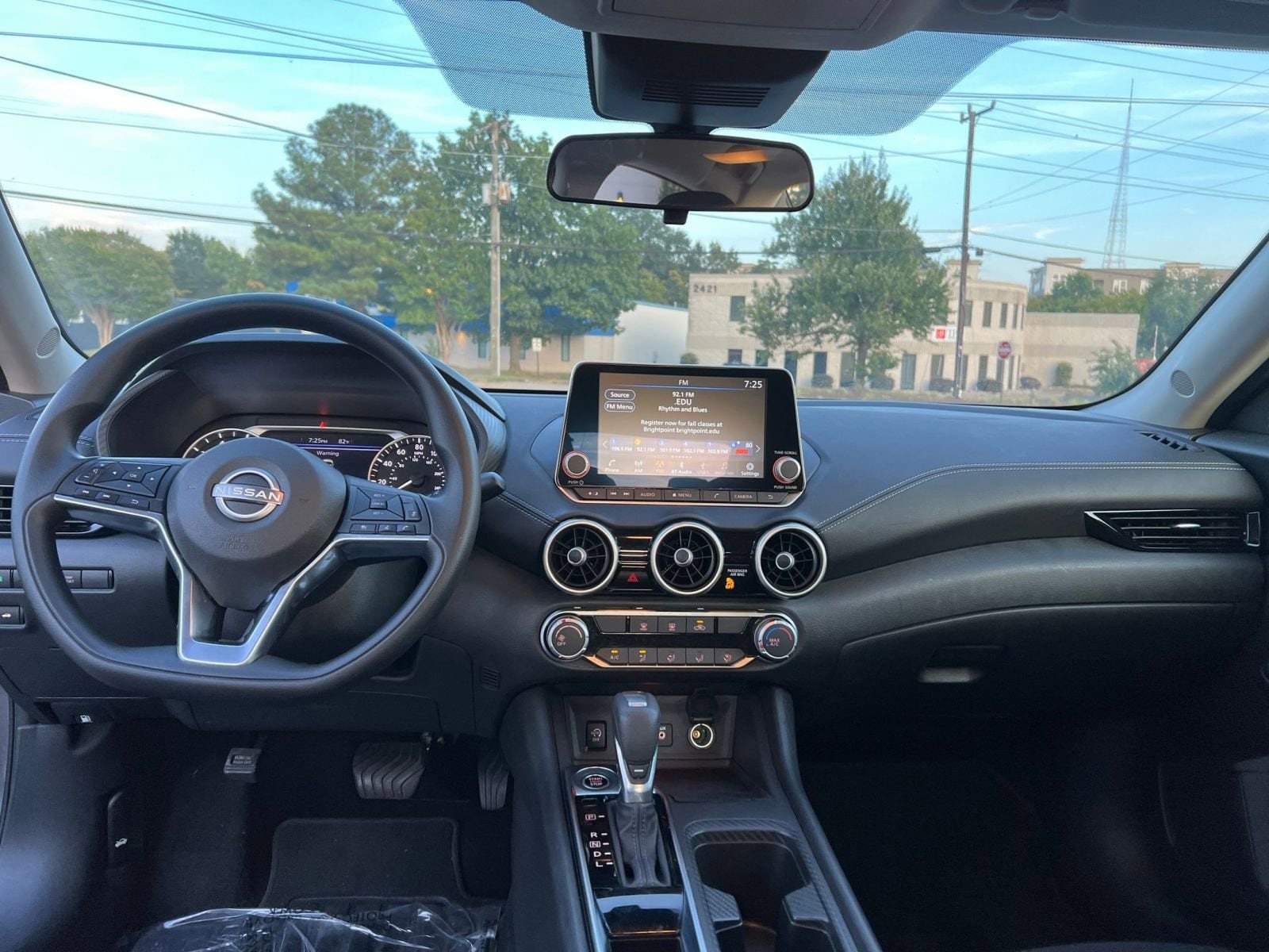 Thumbnail: 2024 Nissan Sentra - 31