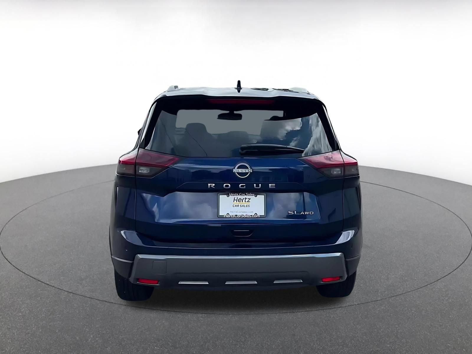 Thumbnail: 2026 Nissan Rogue - 10