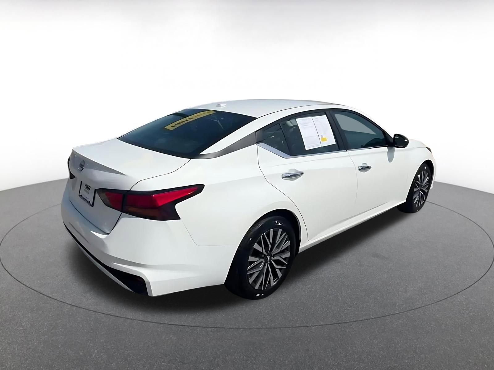 Thumbnail: 2025 Nissan Altima - 15
