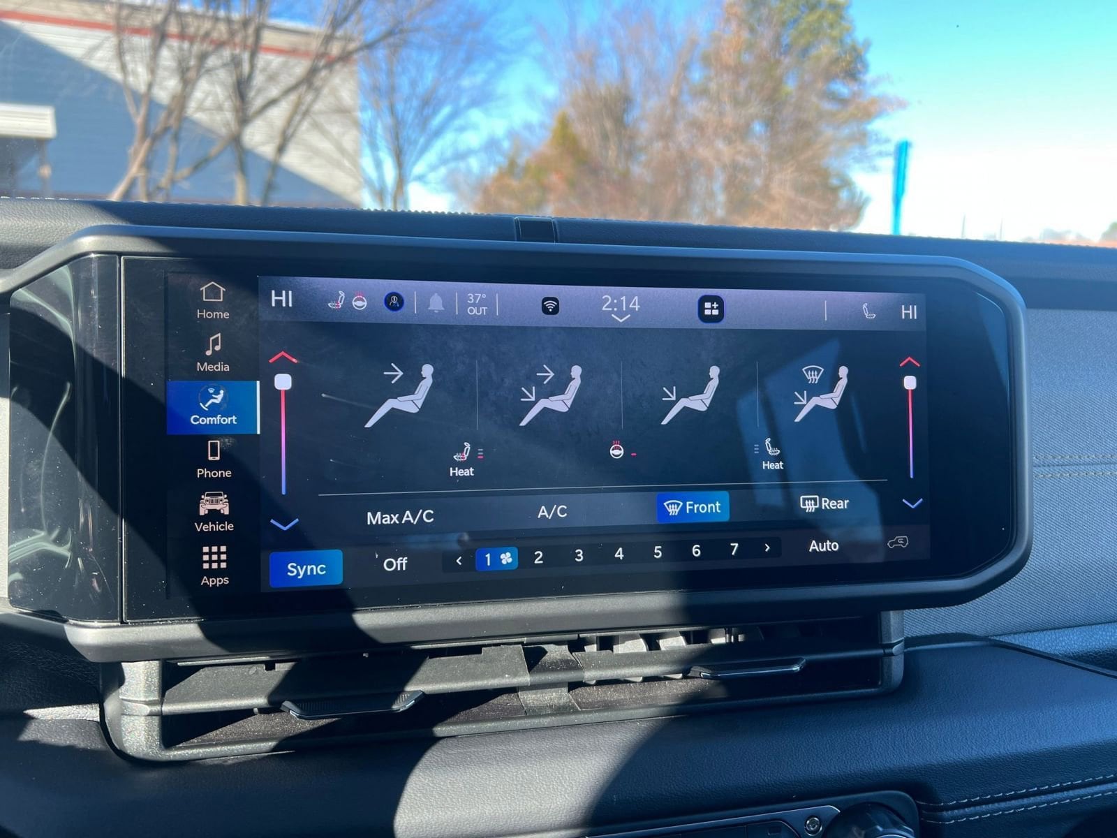 Thumbnail: 2025 Jeep Wrangler - 21