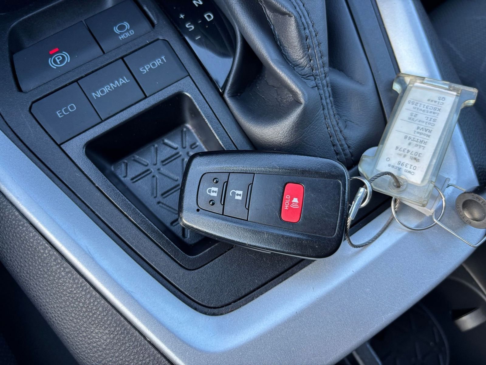 Thumbnail: 2025 Toyota RAV4 - 22