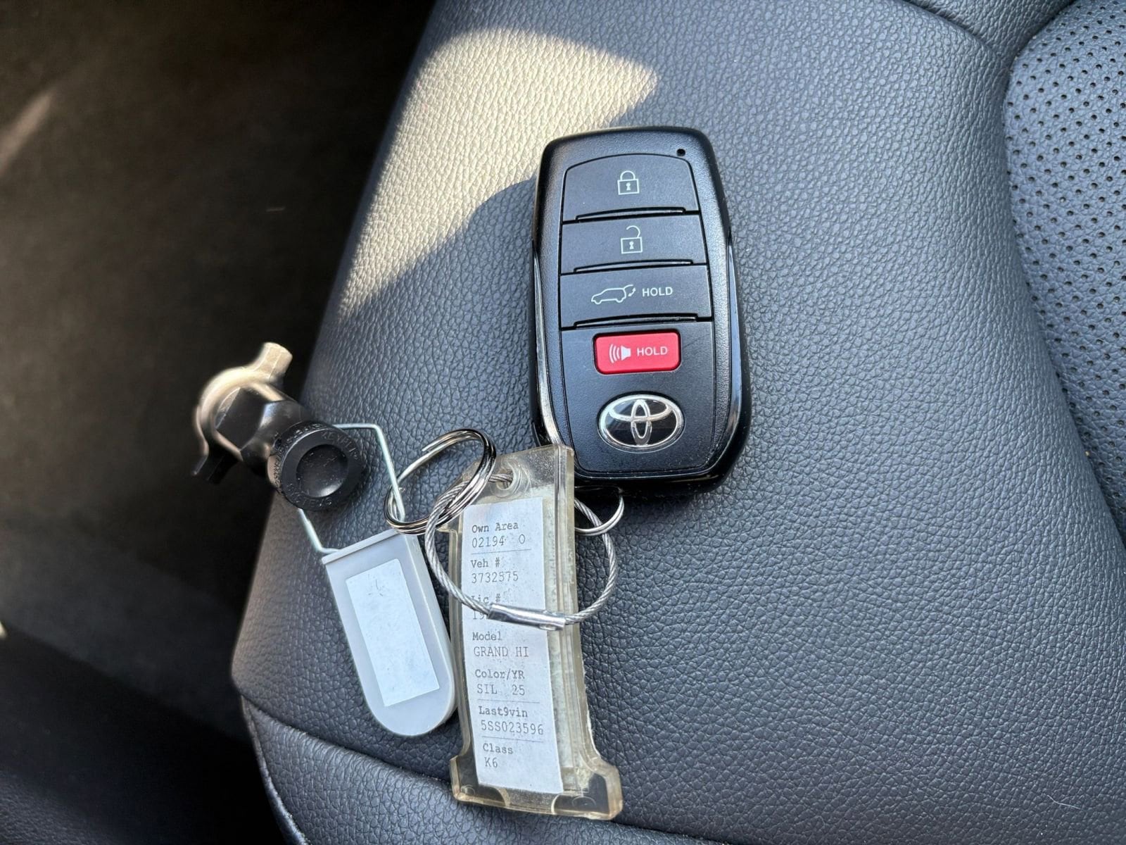 Thumbnail: 2025 Toyota Grand Highlander - 21