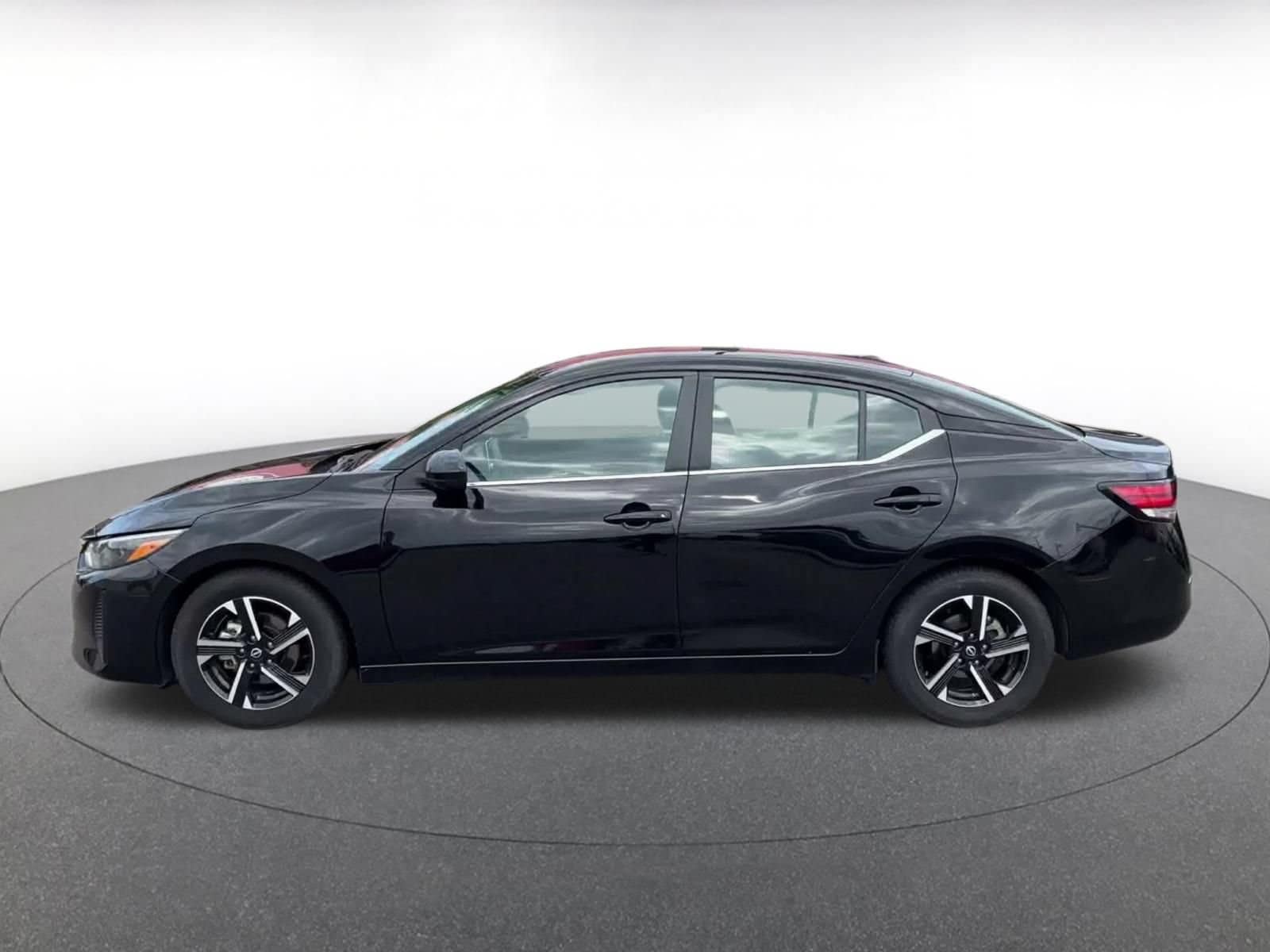 Thumbnail: 2025 Nissan Sentra - 8