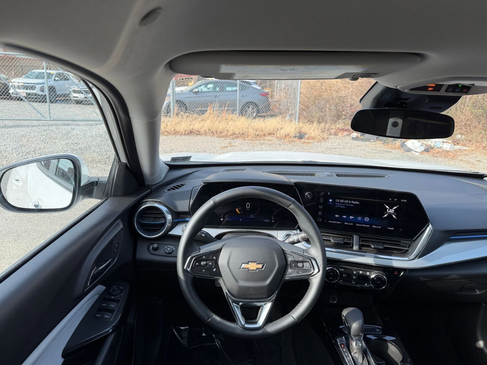 Thumbnail: 2025 Chevrolet Trax - 32