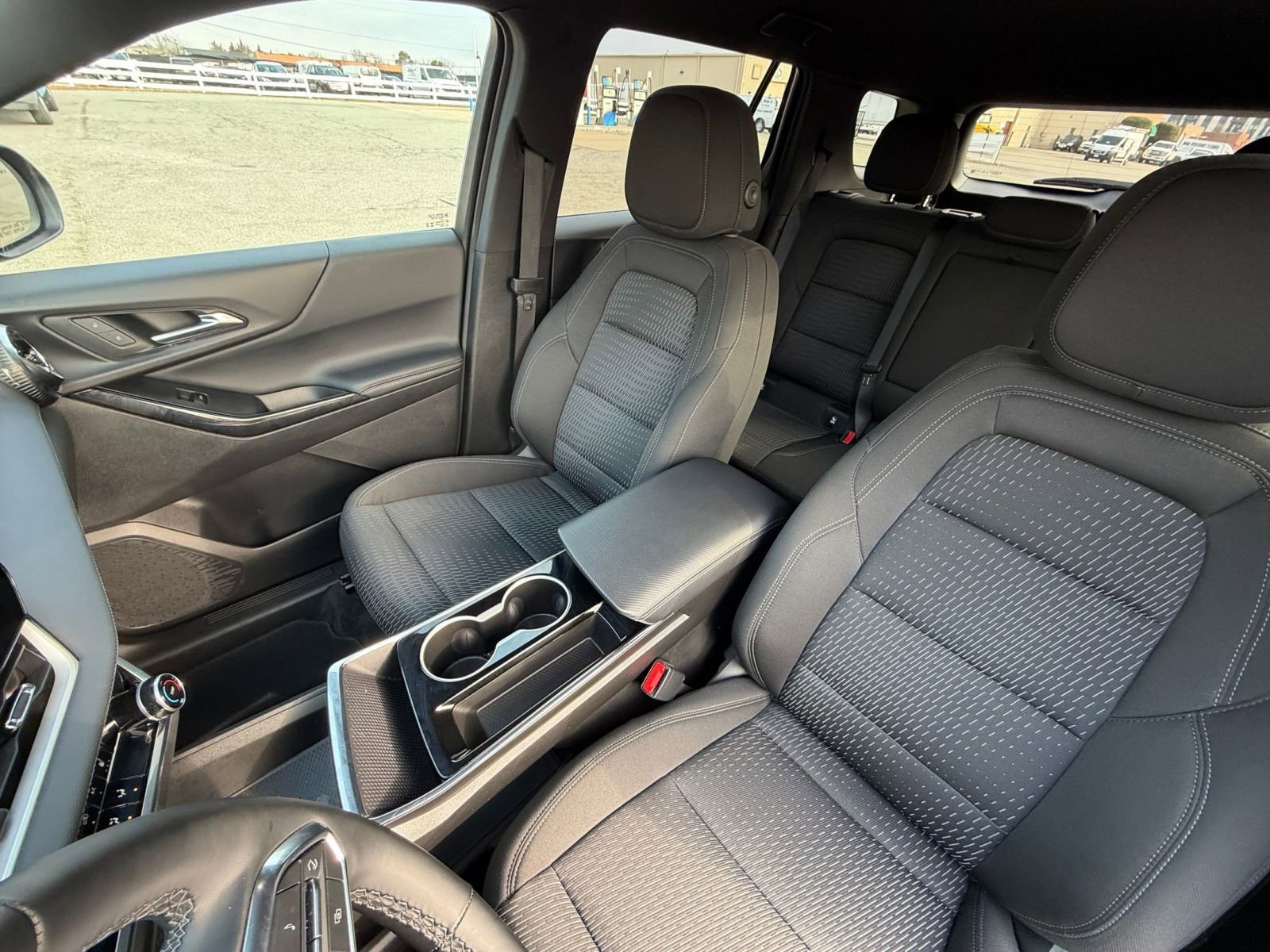 Thumbnail: 2025 Chevrolet Equinox - 35