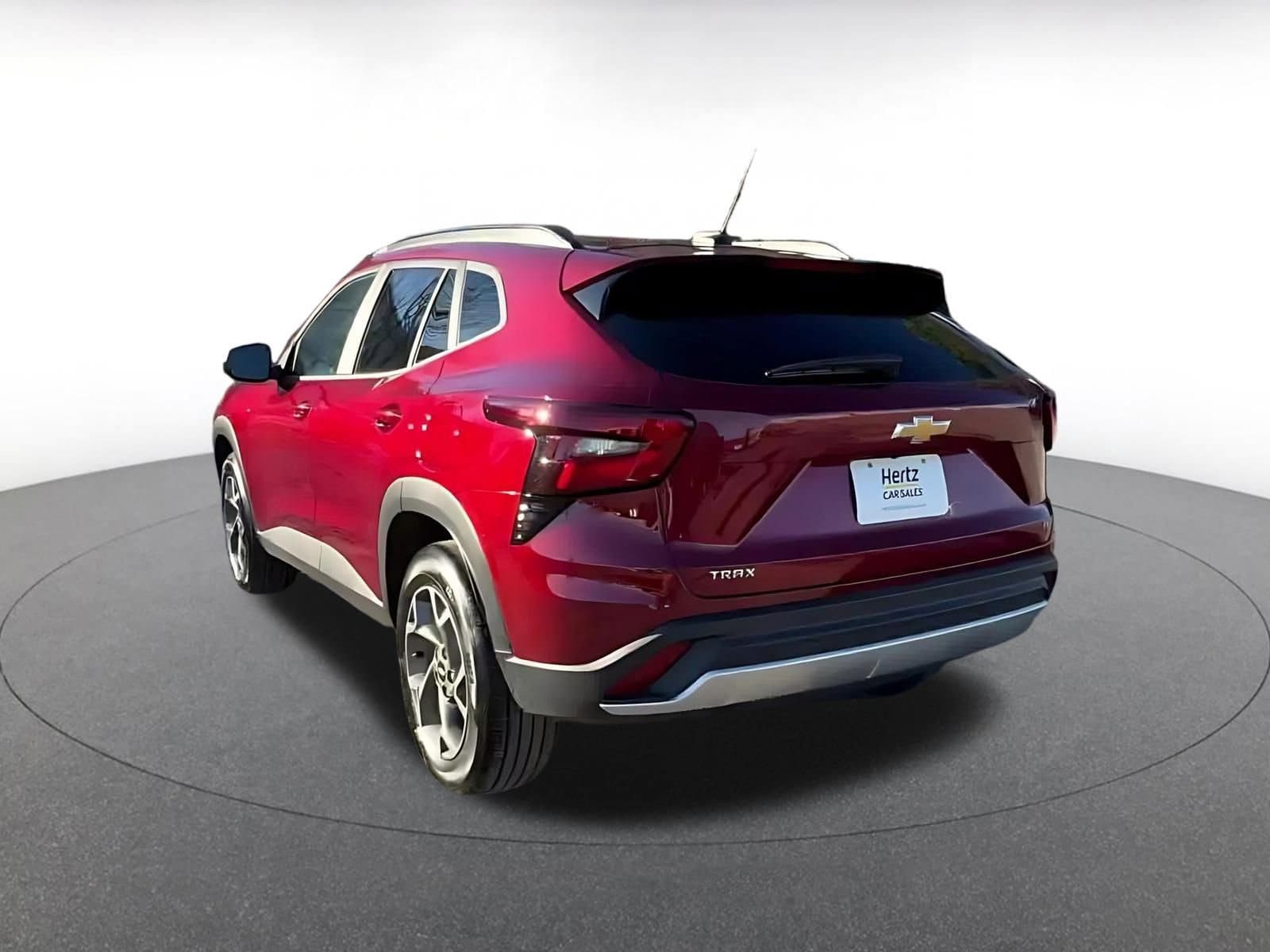 Thumbnail: 2025 Chevrolet Trax - 11