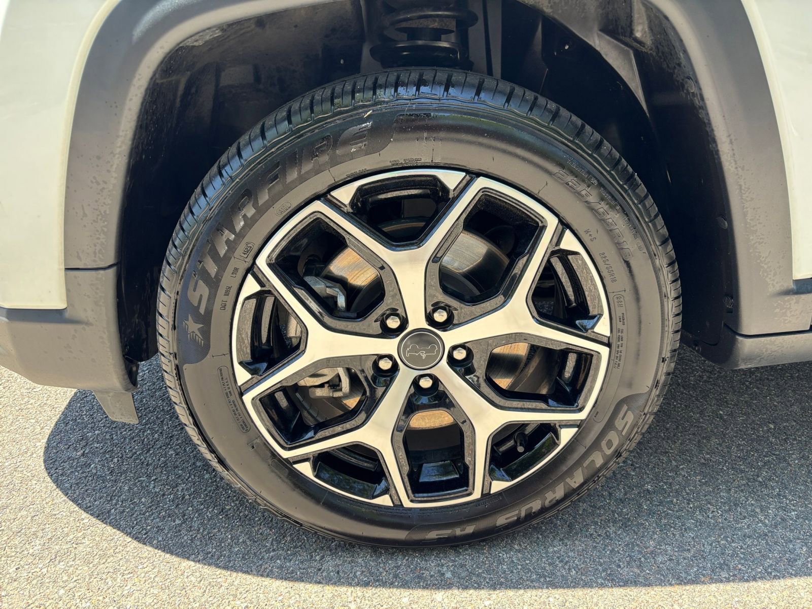 Thumbnail: 2025 Jeep Compass - 32