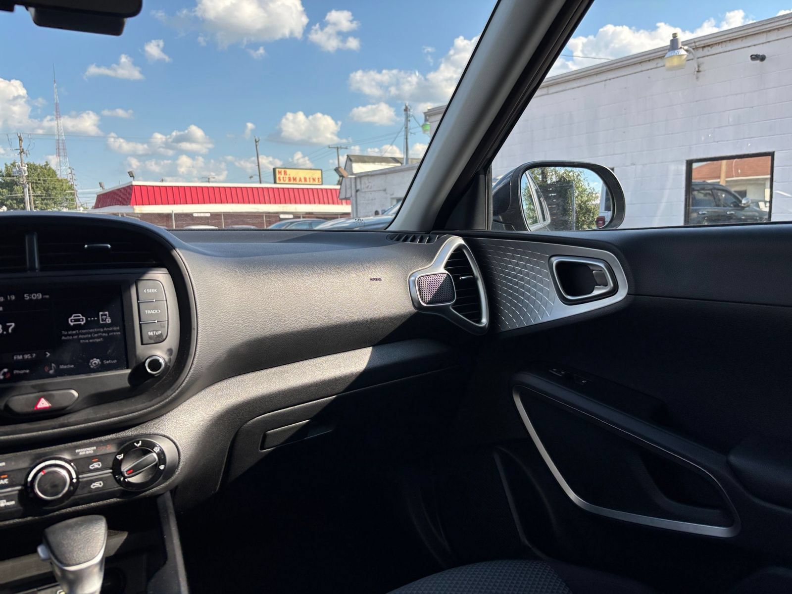 Thumbnail: 2025 Kia Soul - 28