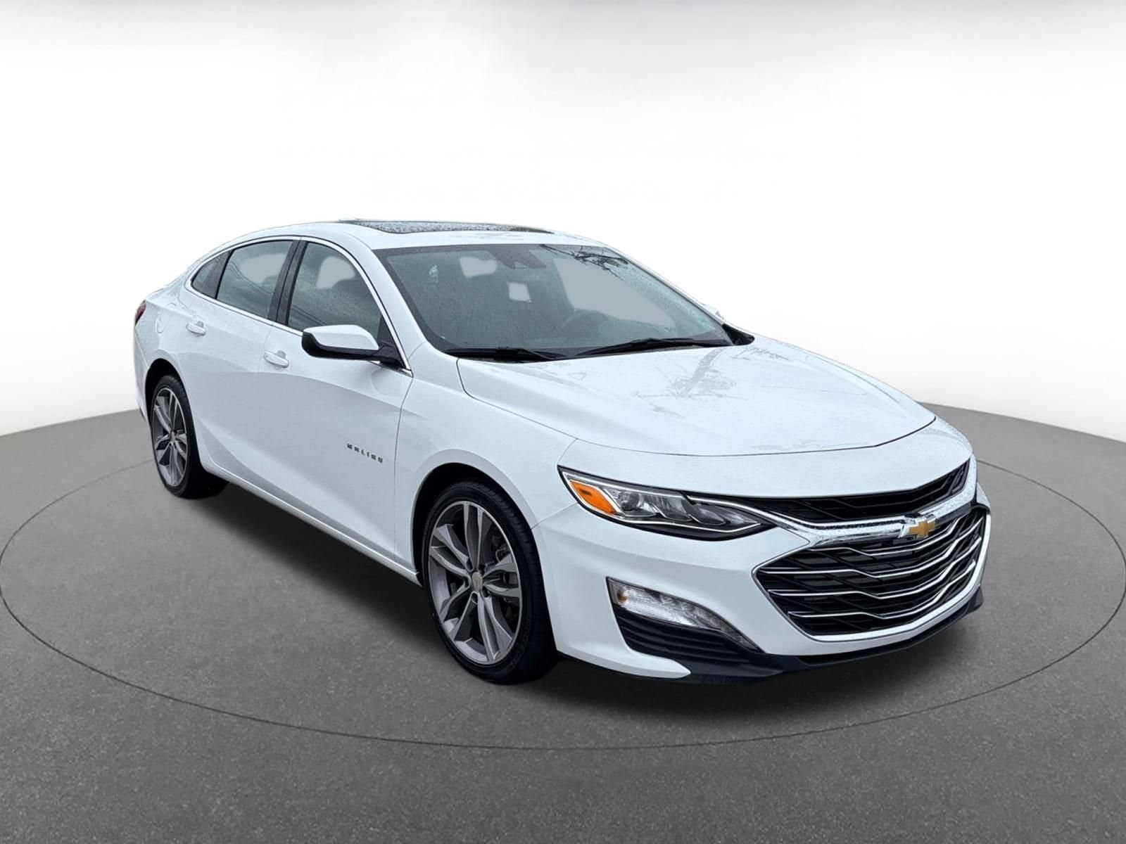Thumbnail: 2024 Chevrolet Malibu - 1