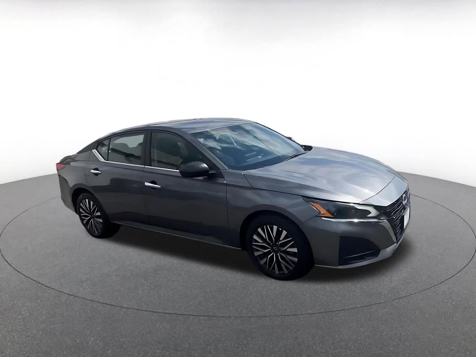 Thumbnail: 2025 Nissan Altima - 2