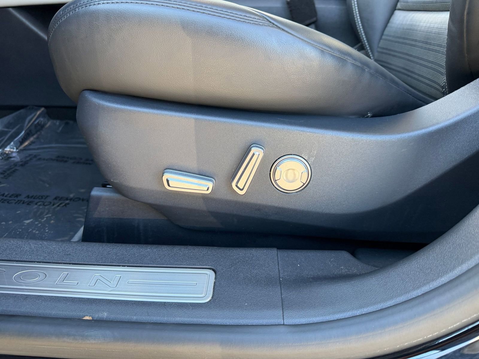 Thumbnail: 2024 Lincoln Nautilus - 24