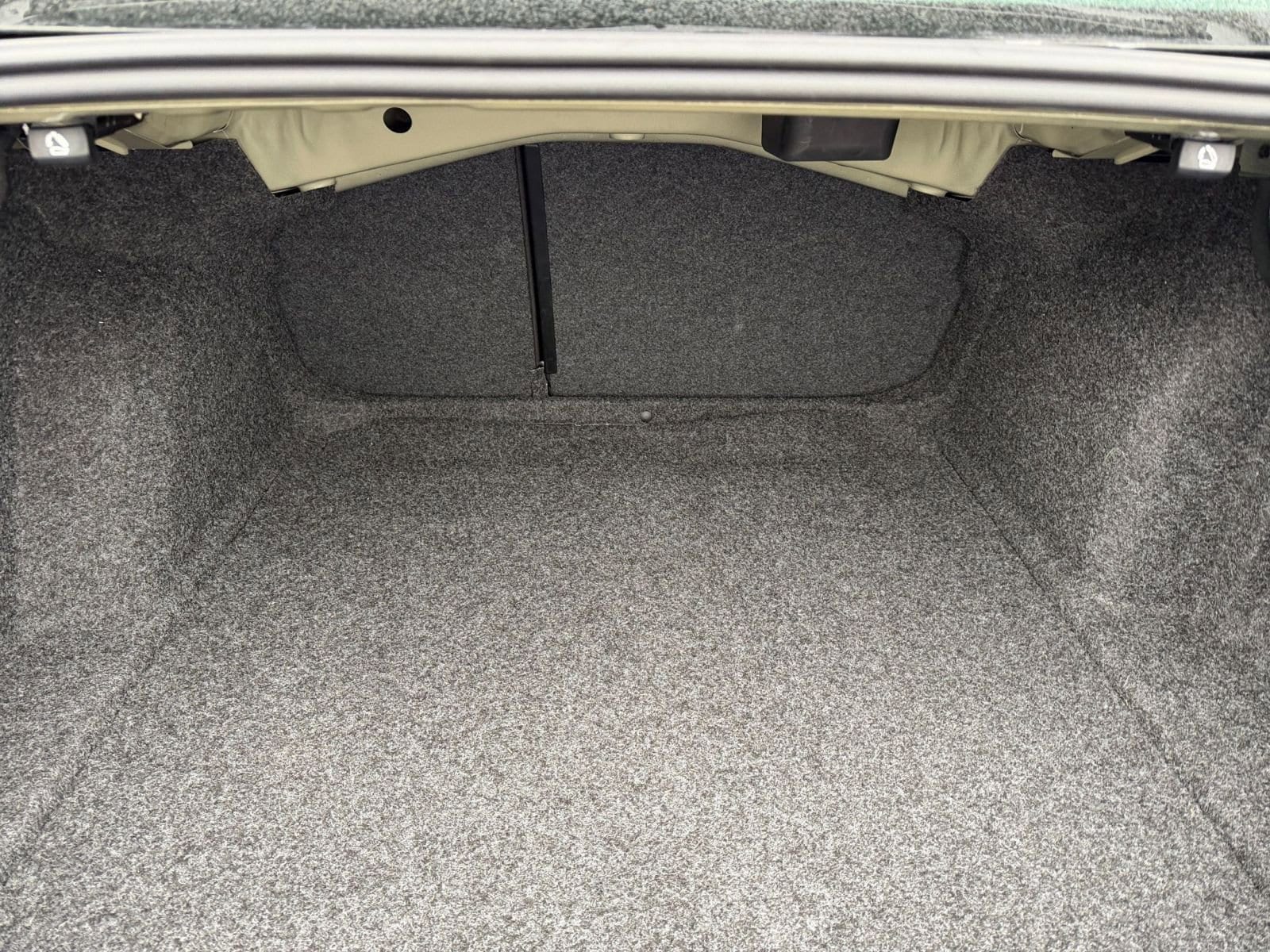 Thumbnail: 2025 Volkswagen Jetta - 30