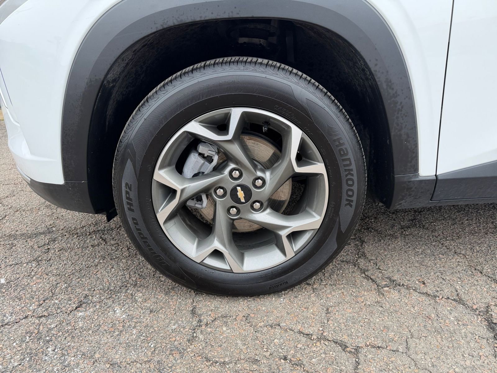 Thumbnail: 2025 Chevrolet Trax - 28