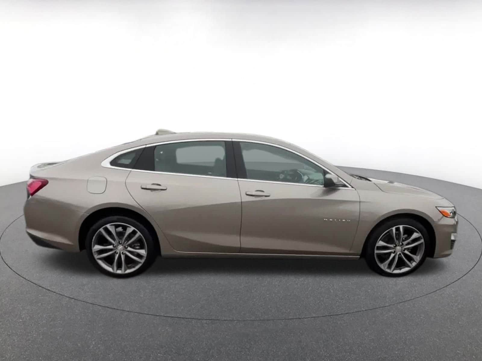 Thumbnail: 2024 Chevrolet Malibu - 16