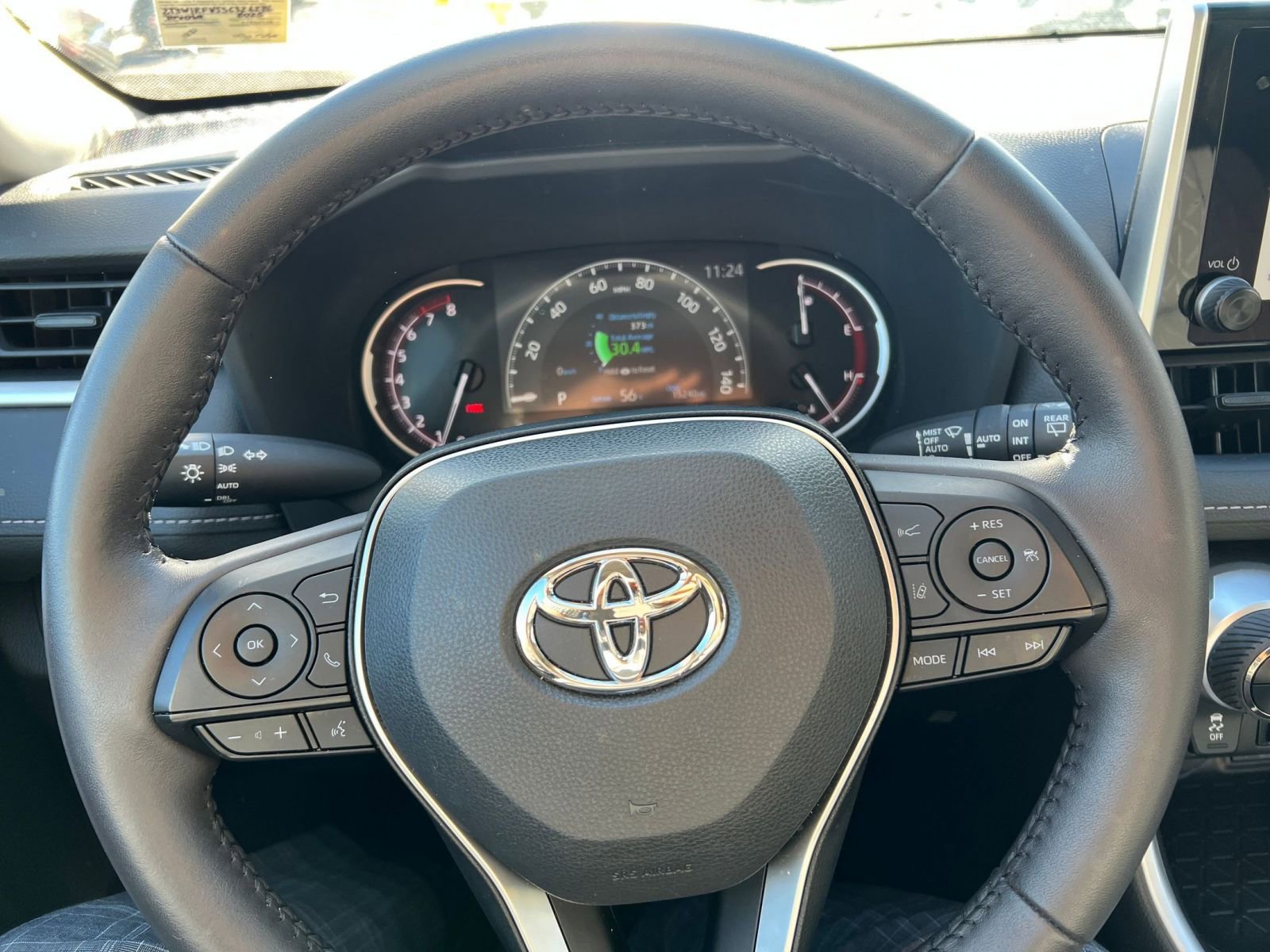 Thumbnail: 2025 Toyota RAV4 - 28