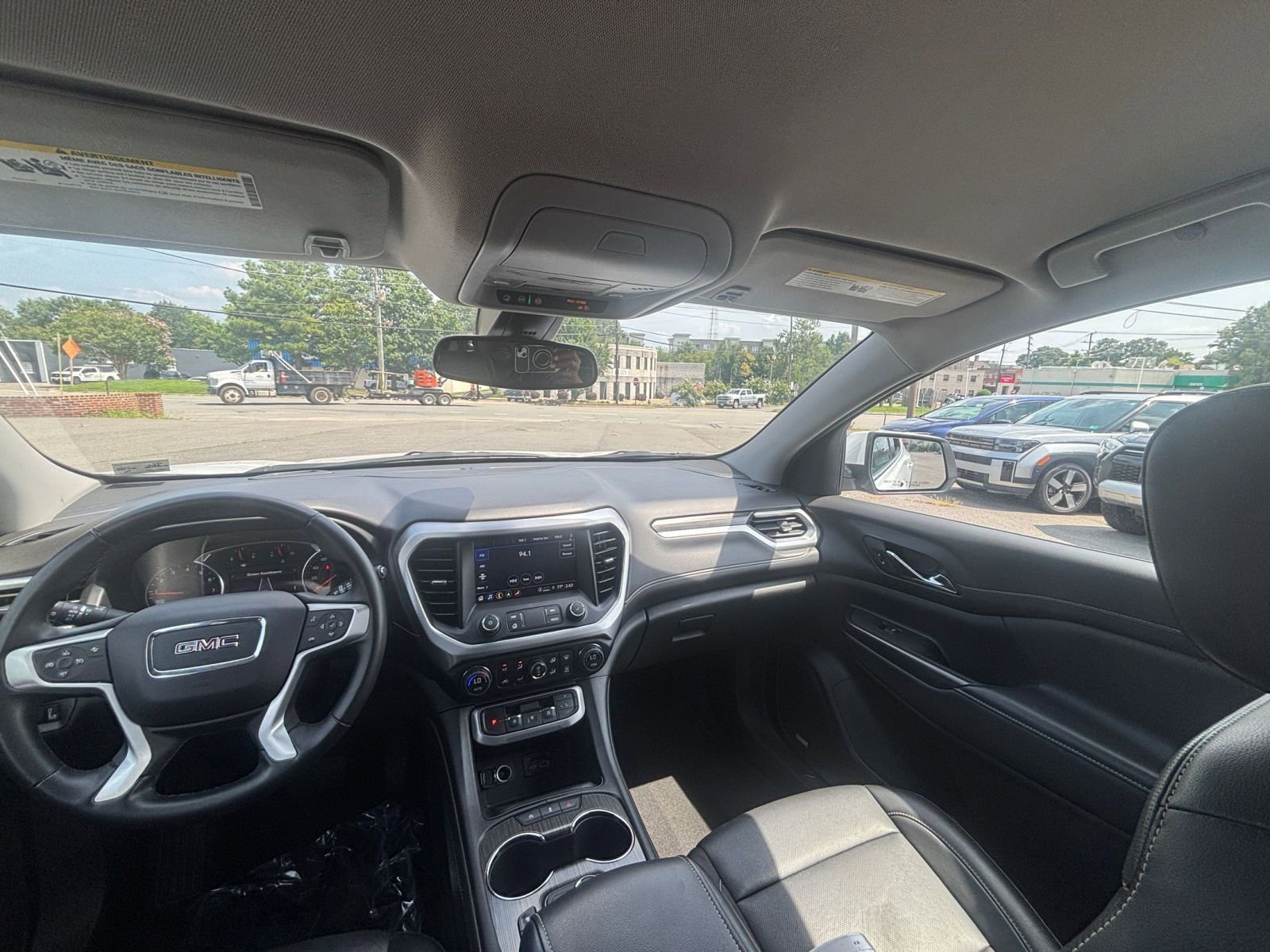 Thumbnail: 2023 GMC Acadia - 35