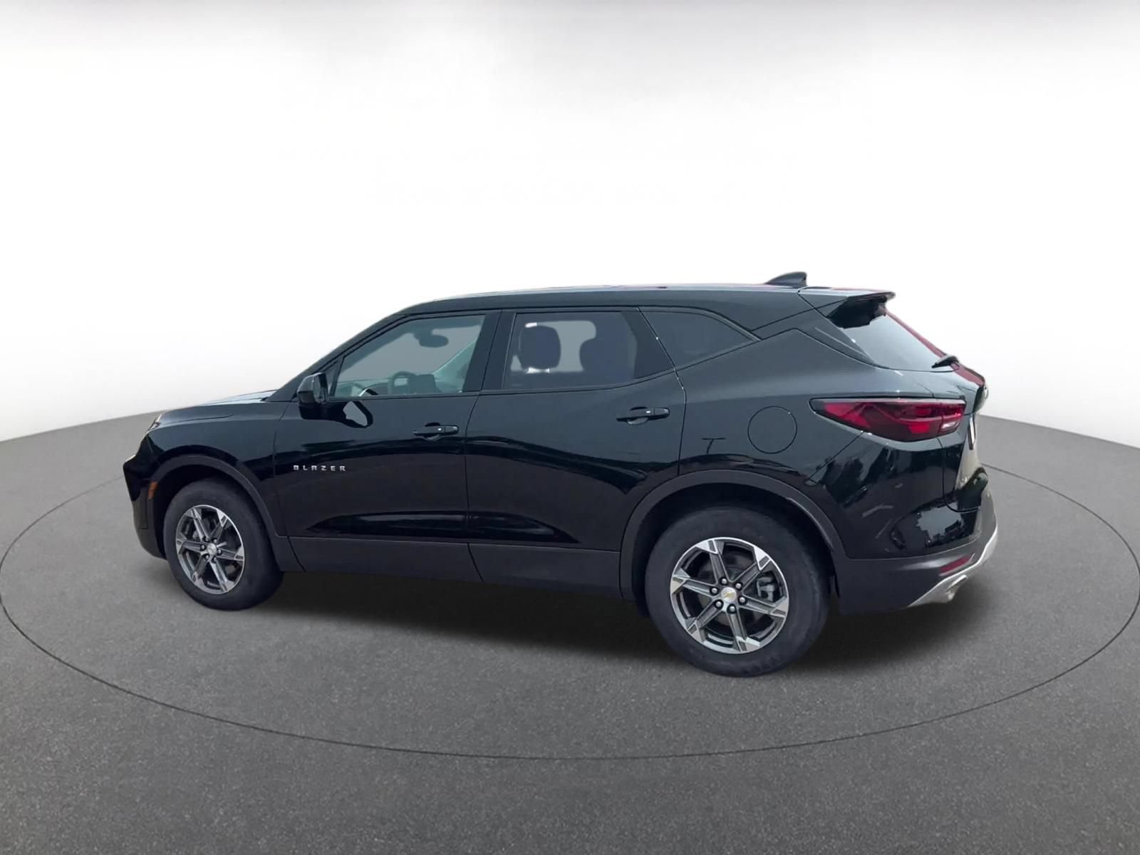 Thumbnail: 2025 Chevrolet Blazer - 10