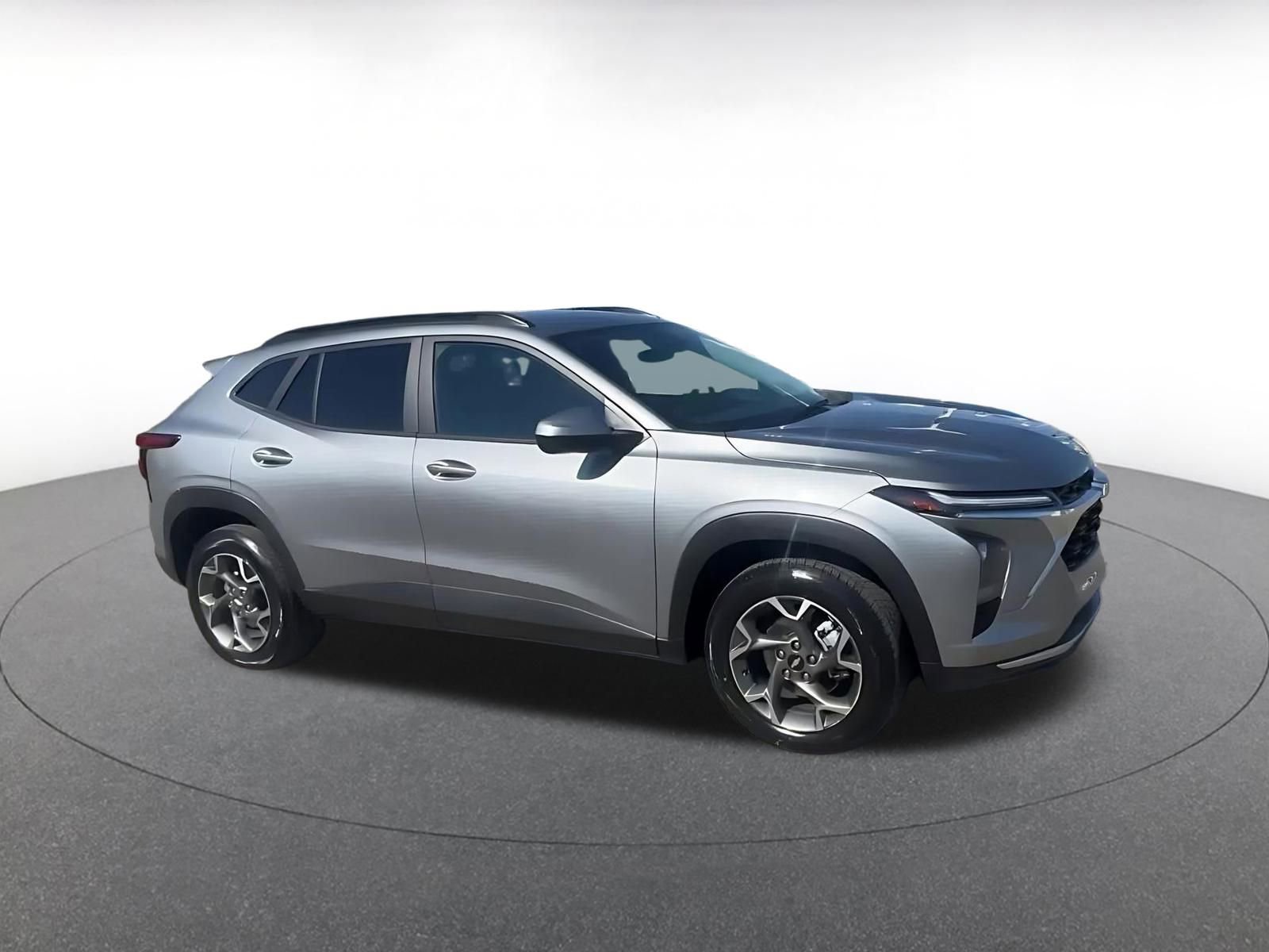 Thumbnail: 2025 Chevrolet Trax - 2