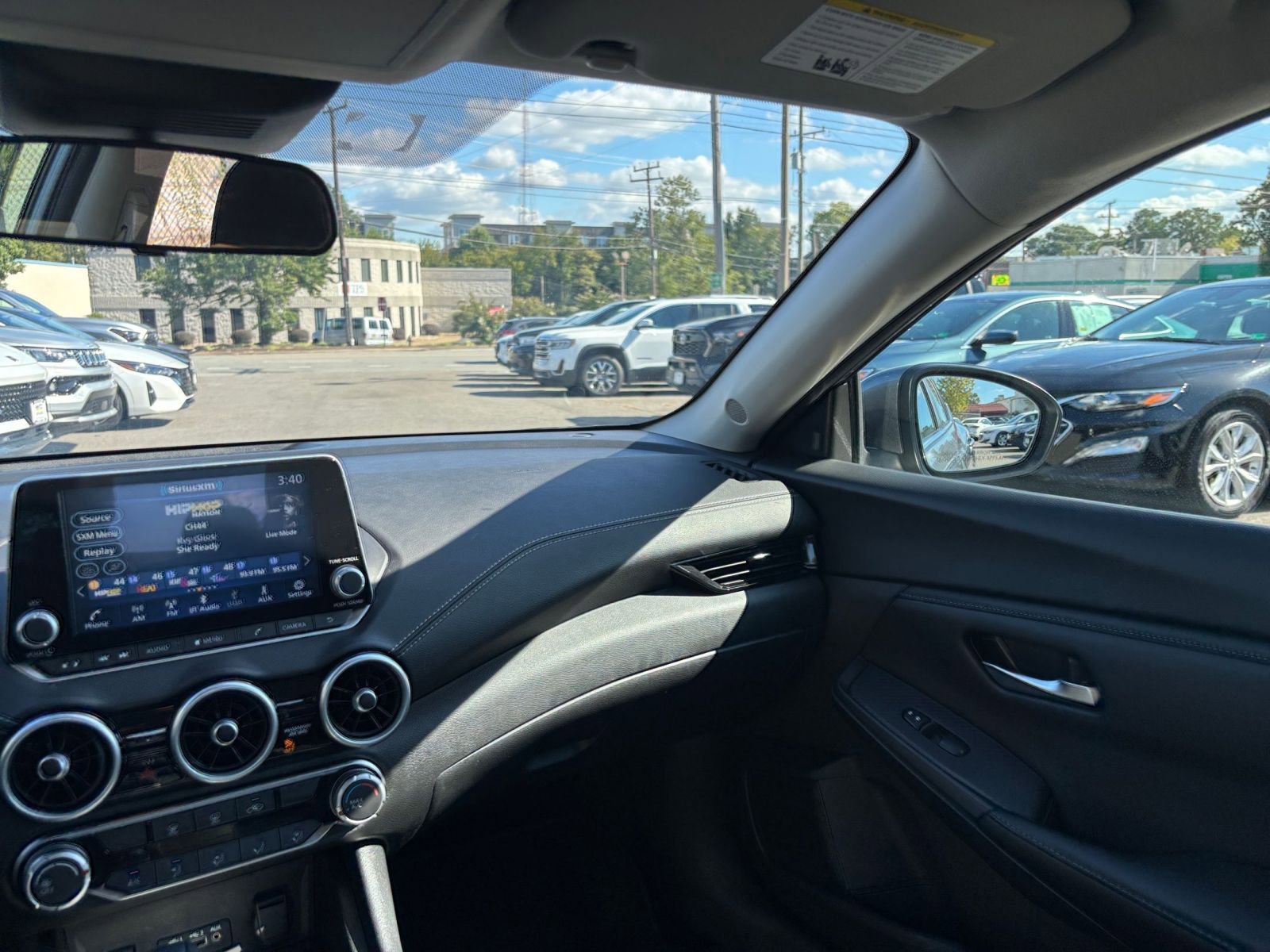 Thumbnail: 2024 Nissan Sentra - 33