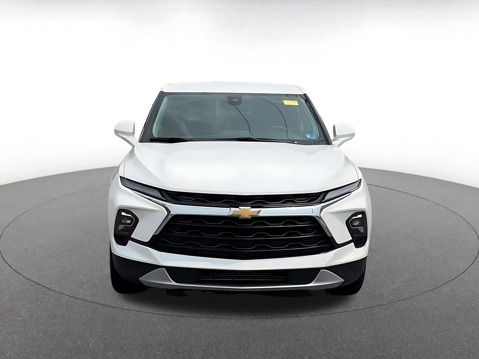 Thumbnail: 2025 Chevrolet Blazer - 4