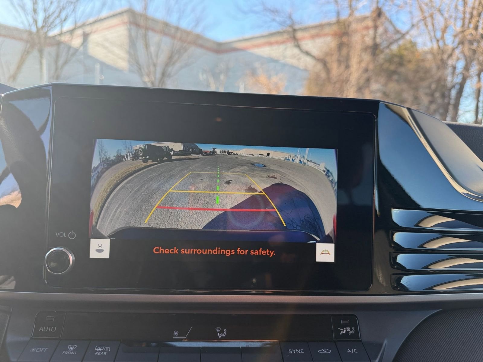 Thumbnail: 2025 Toyota Camry - 17