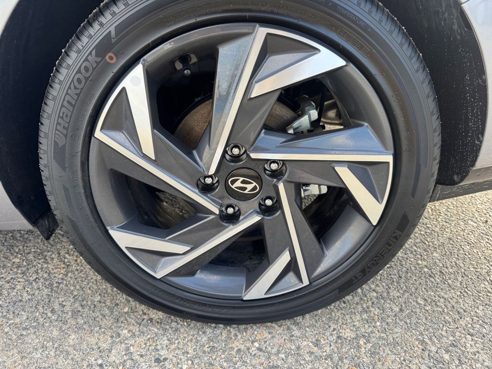 Thumbnail: 2025 Hyundai Elantra - 32