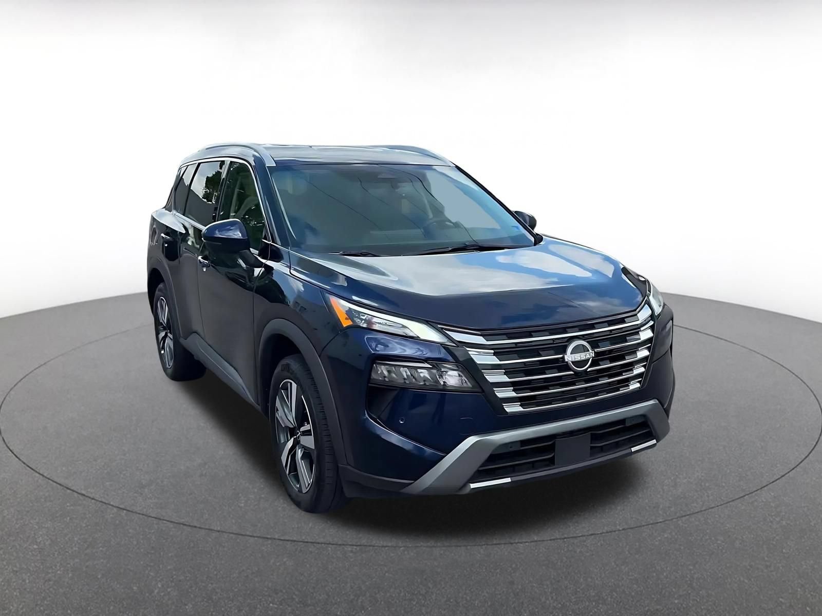 Thumbnail: 2026 Nissan Rogue - 3