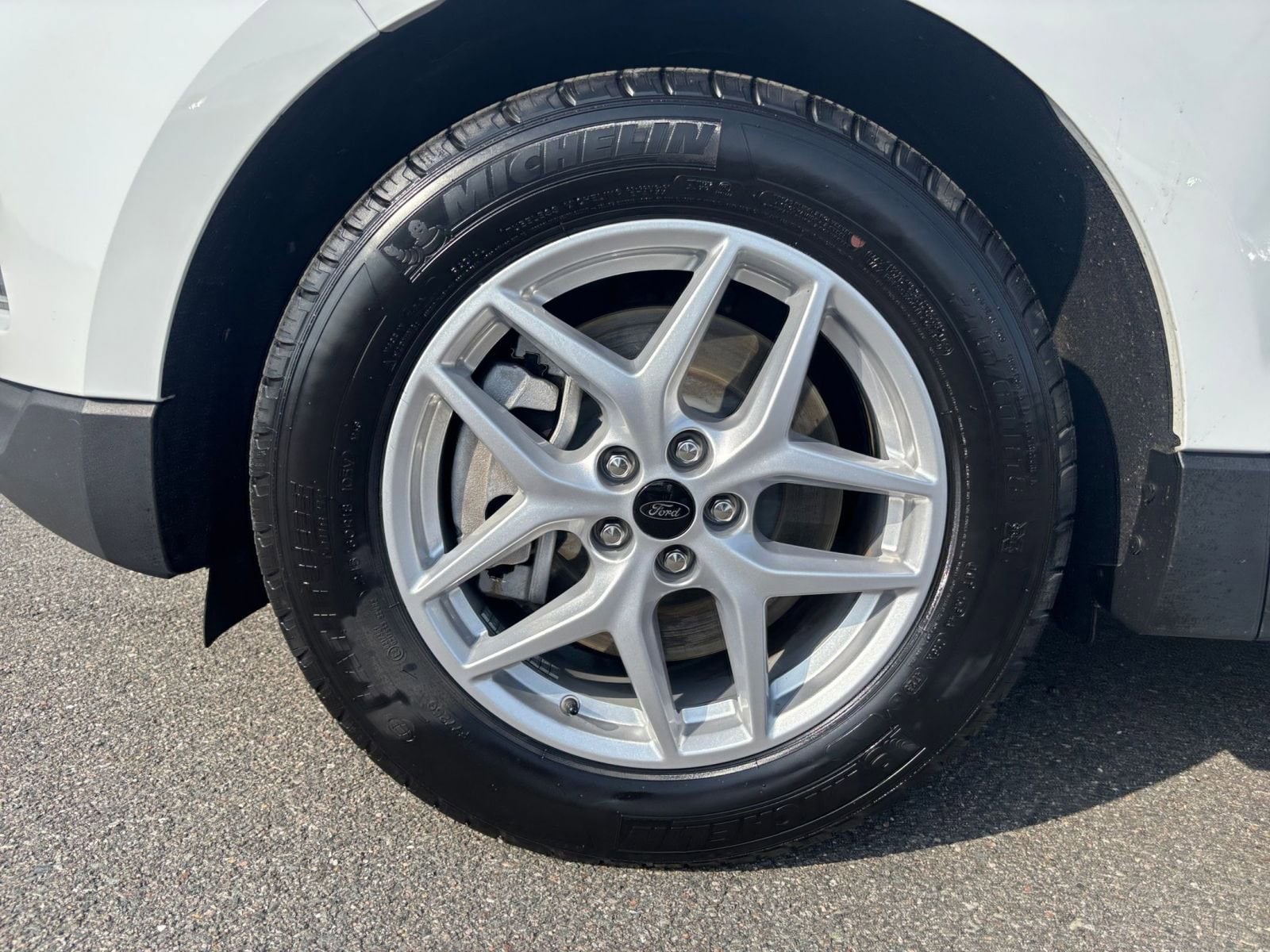 2024 Ford Edge SEL 30