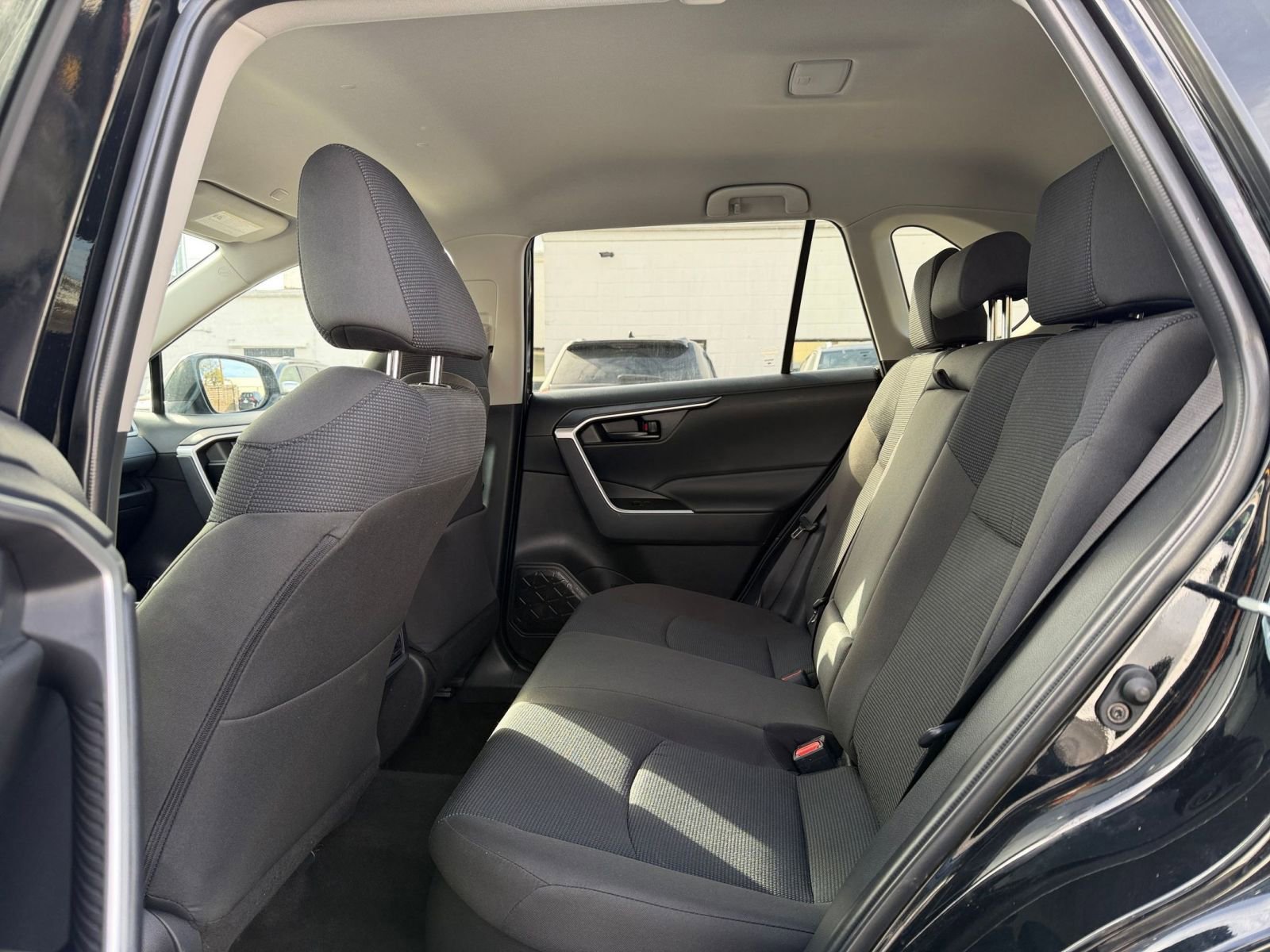 Thumbnail: 2025 Toyota RAV4 - 24