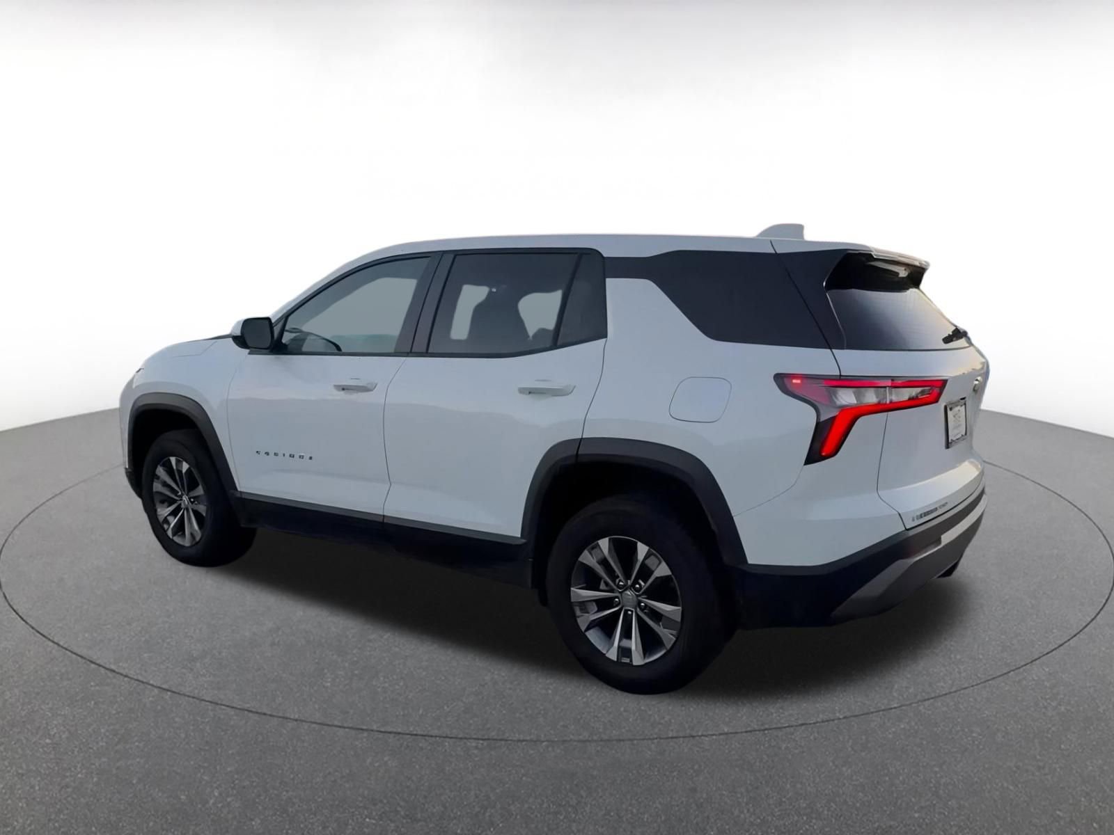 Thumbnail: 2025 Chevrolet Equinox - 10