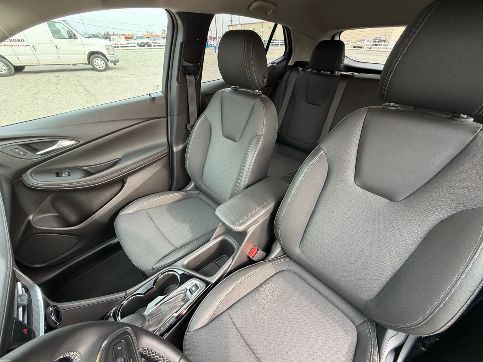 Thumbnail: 2025 Buick Encore GX - 34