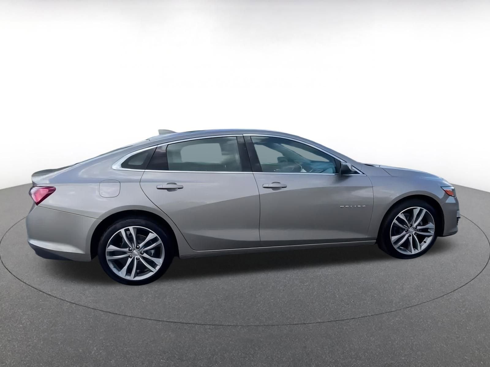 Thumbnail: 2024 Chevrolet Malibu - 16