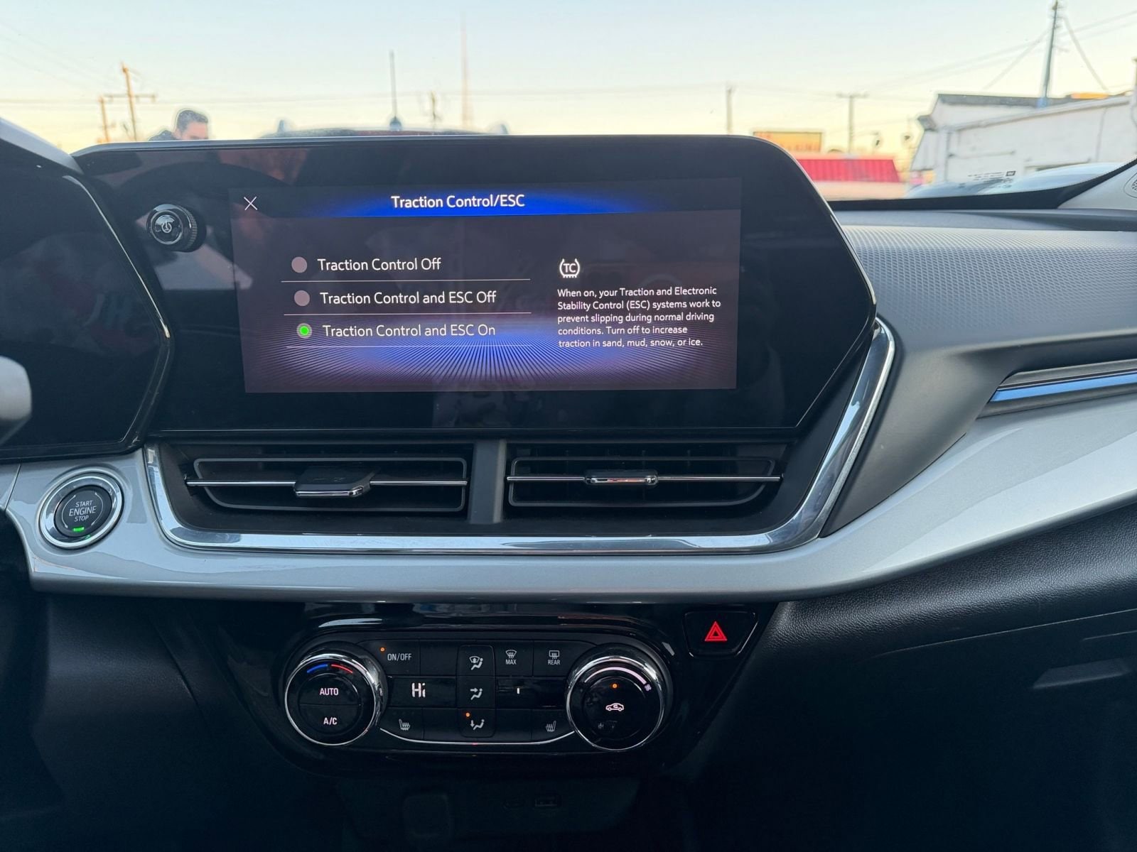 Thumbnail: 2025 Chevrolet Trax - 18