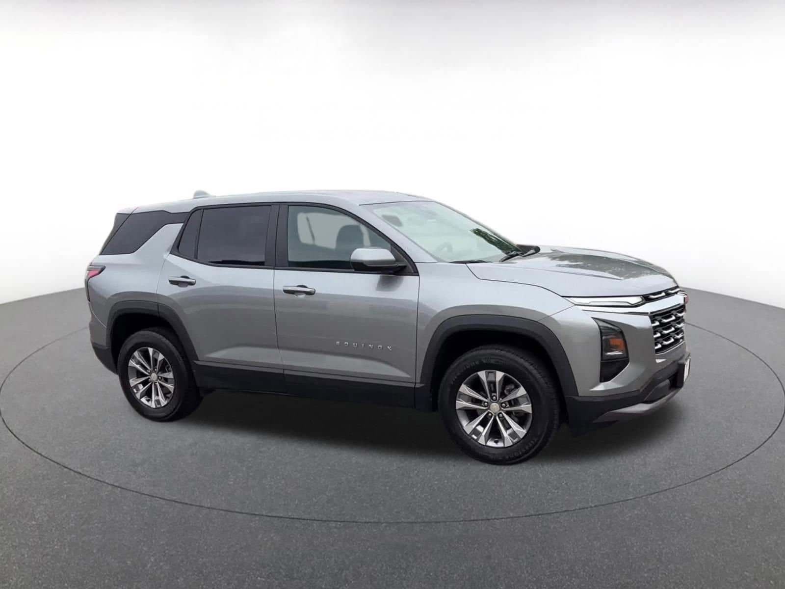 Thumbnail: 2025 Chevrolet Equinox - 2