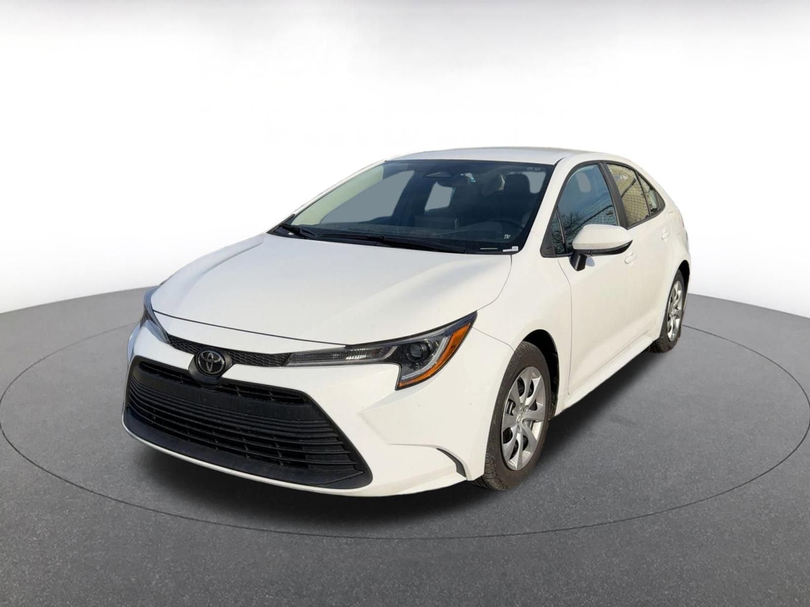 Thumbnail: 2025 Toyota Corolla - 4