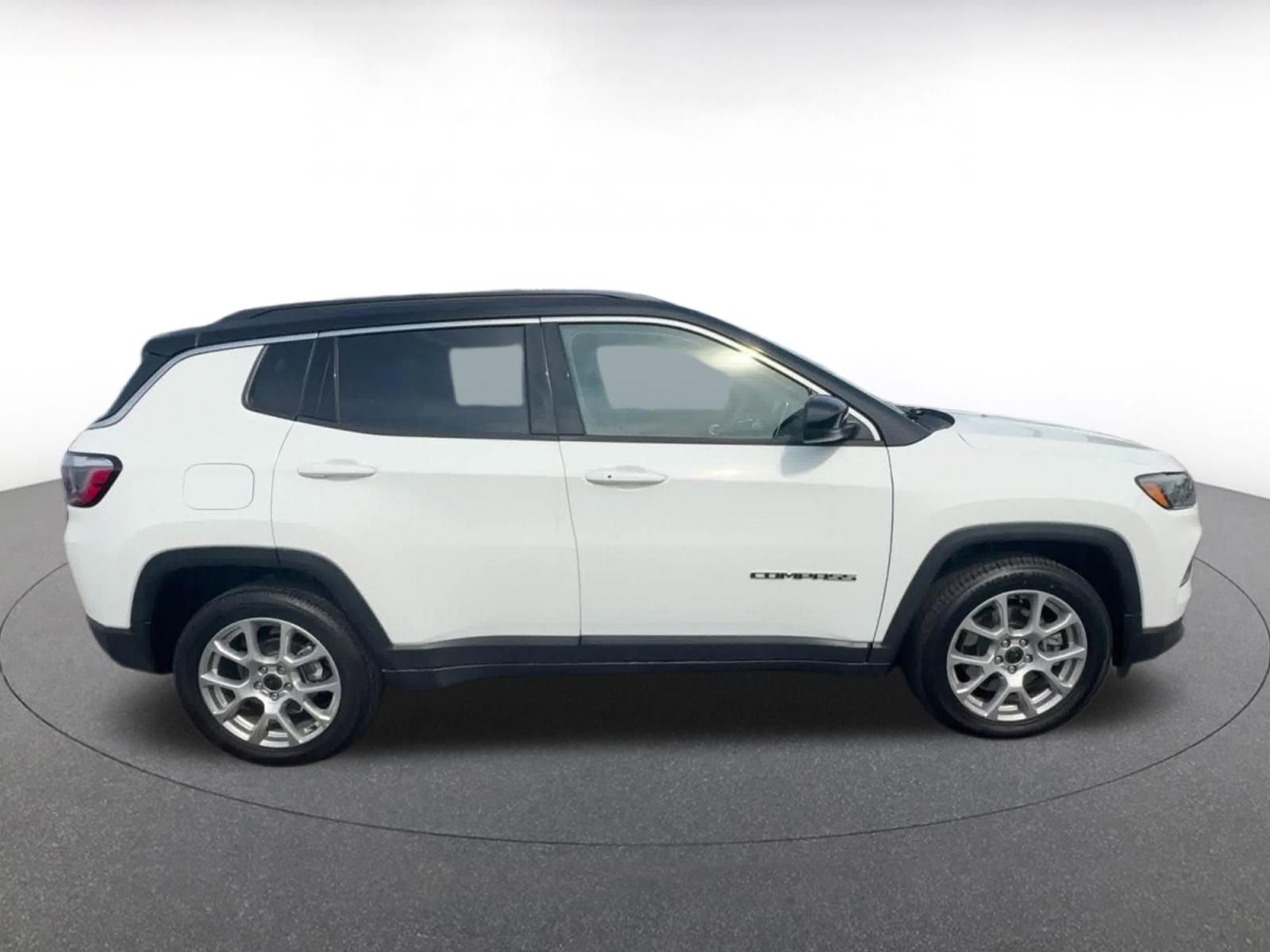 Thumbnail: 2025 Jeep Compass - 16