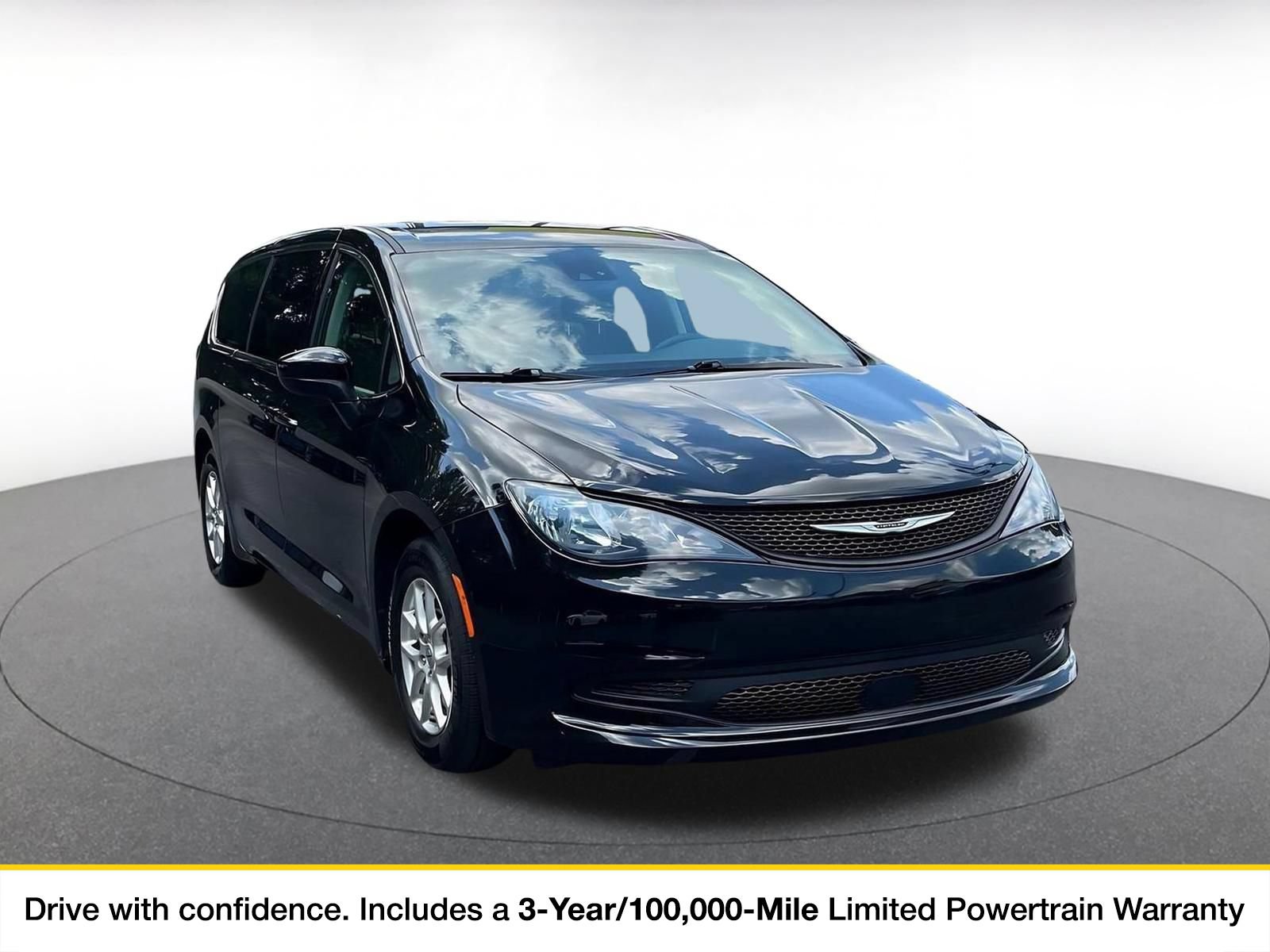 2024 Chrysler Voyager LX