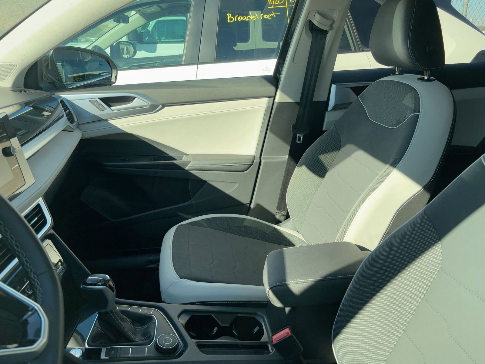 Thumbnail: 2025 Volkswagen Taos - 7